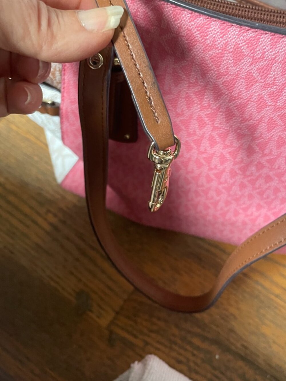 Michael Kors Voyager East/West Tote Pink Color-blocked signature logo - Picture 9 of 16